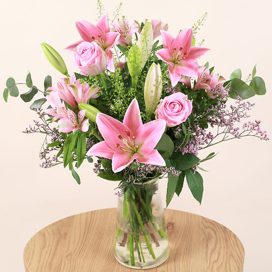 Belle Félicité – lys roses et roses, livraison fleurs Fribourg